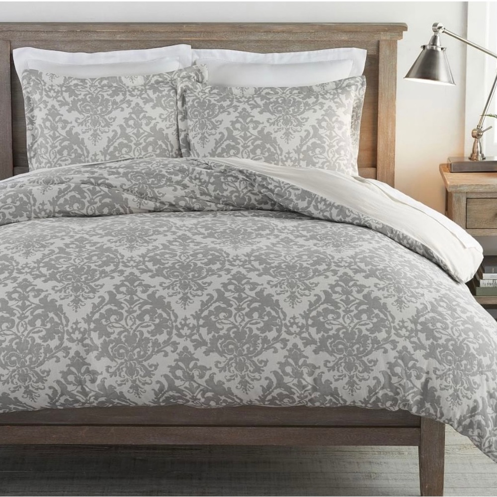 Pottery Barn Jacquard Medallion Duvet Cover (King/Cal King) and 3 Euro Shams